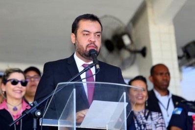 Cláudio Castro anuncia ampliação do número de vagas em concurso da Polícia Civil