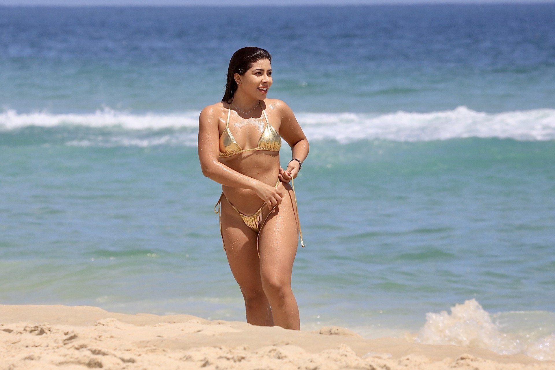 Ingrid Ohara curtiu praia da Barra da Tijuca - Foto: Fabrício Pioyani/AgNews