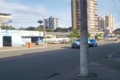 Polícia apura suspeita de explosivo colocado próximo de ponte no centro da cidade