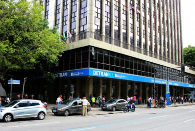 Detran.RJ alerta para golpe com site falso 