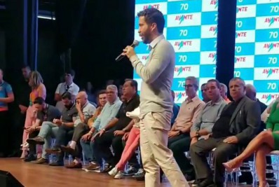 Janones quer apoio de Lula para presidir CCJ