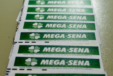Confira os números sorteados na Mega-Sena; Prêmio é de R$ 7,5 milhões