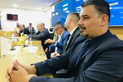 Vereadores empossam membros da Mesa Diretora para o biênio 2023/2024