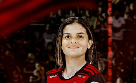 Flamengo anuncia a contratação de Gaby Louvain, ex-jogadora do Botafogo