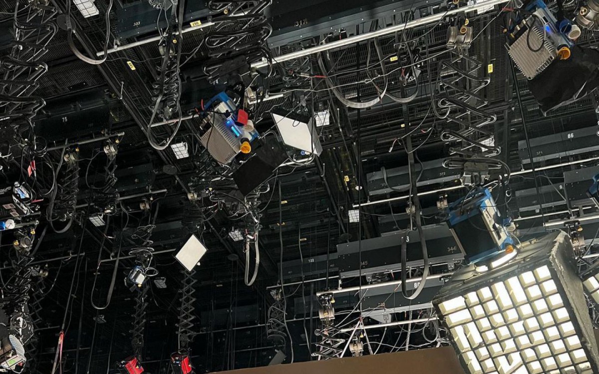 Mel Maia compartilha bastidores das grava&ccedil;&otilde;es de 'Vai na f&eacute;'