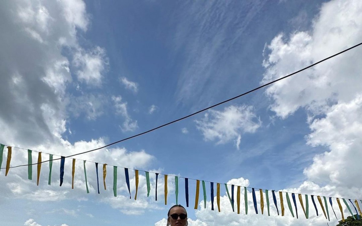 Rafa Kalimann compartilha fotos de viagem &agrave; Bahia