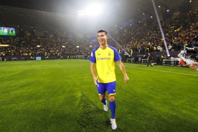 Cristiano Ronaldo terá que cumprir suspensão e estreia pelo Al Nassr é adiada