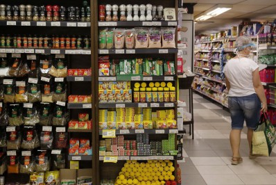 Em 2022, cesta básica subiu nas 17 capitais pesquisadas pelo Dieese