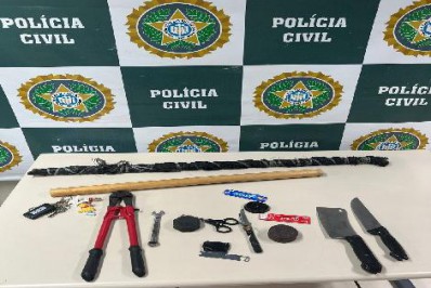 Polícia apreende armas brancas utilizadas para praticar crimes na Zona Sul