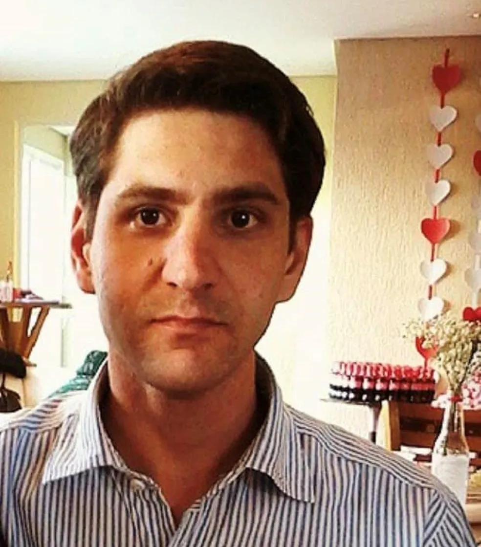 Engenheiro é morto por vizinho após soltar rojões para celebrar melhora do estado de saúde da mãe