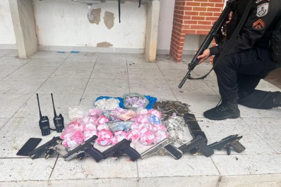 Confronto entre criminosos e PMs termina com quatro mortos em Niterói