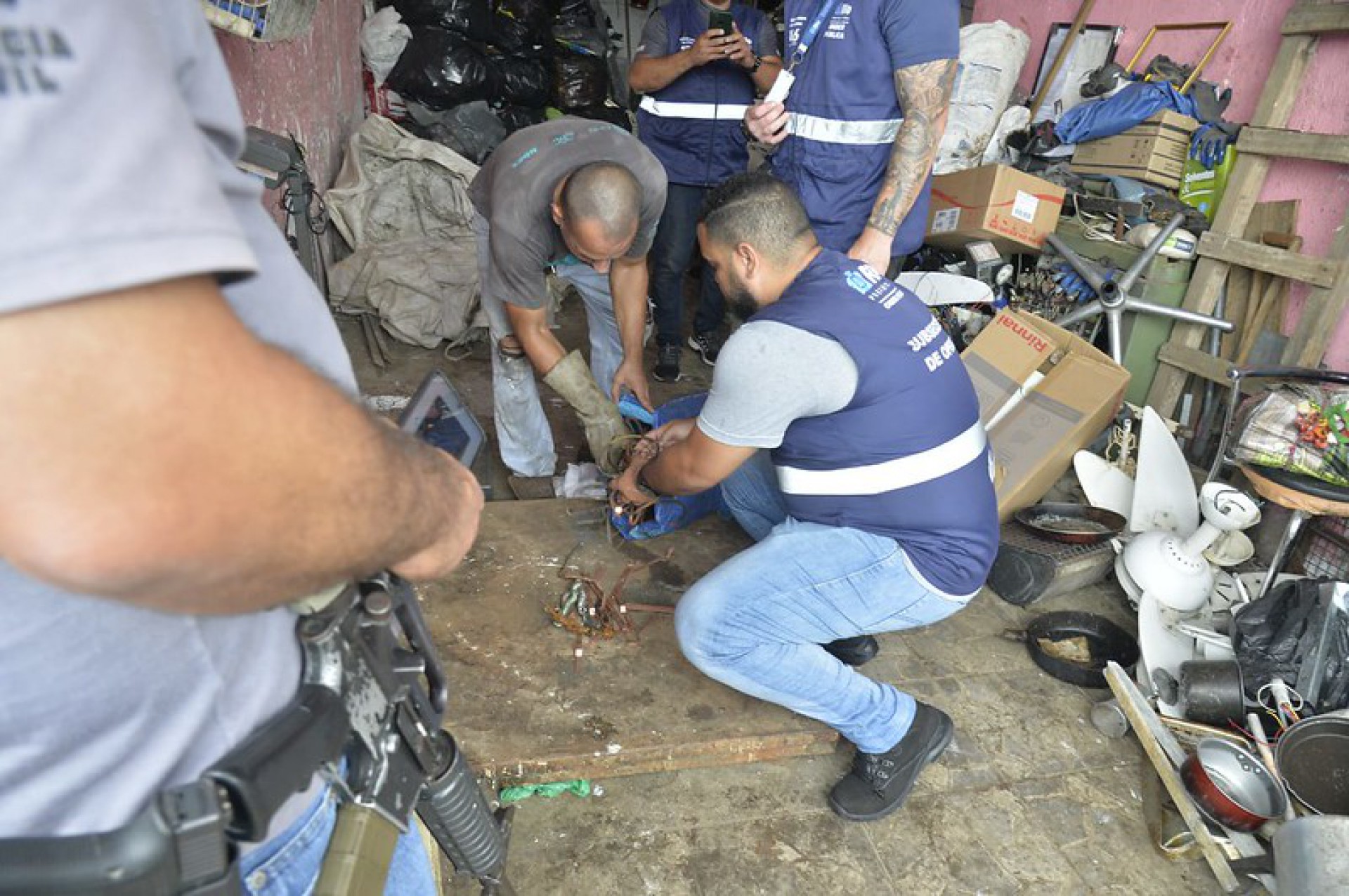 Ação apreendeu cerca de 20 kg de cobre sem procedência em ferro-velho no Centro - Divulgação/Seop