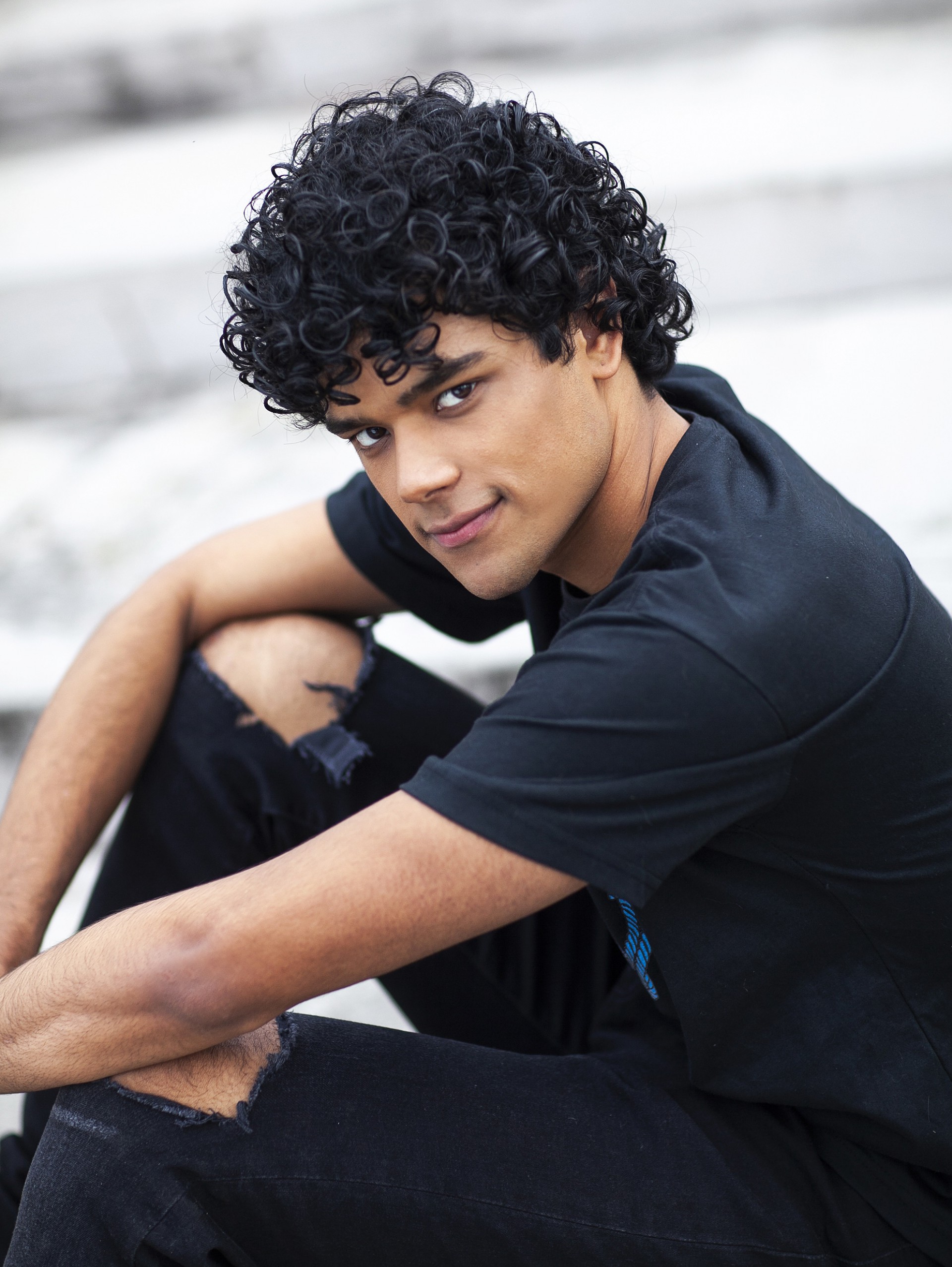 Luiz Fortes brilha em 'Todas as Flores' como Rômulo  - Carlo Locatelli / Divulgação