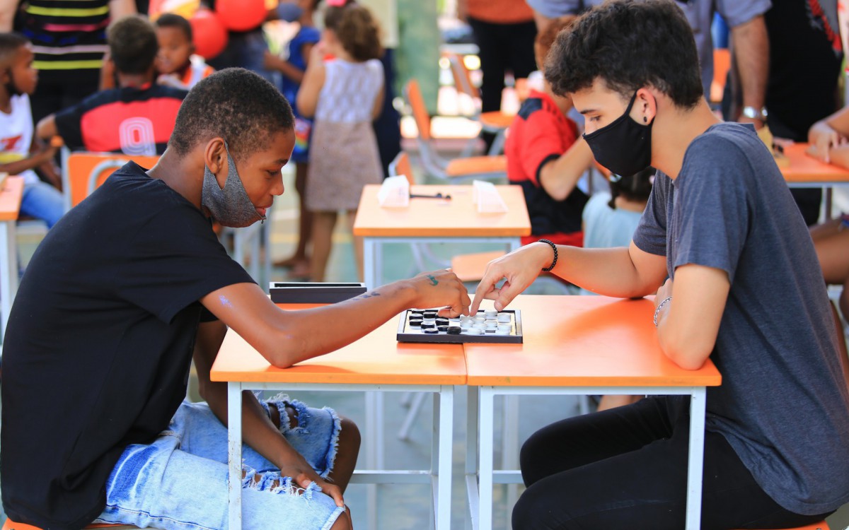 Alunos da Escola Municipal de Educa&ccedil;&atilde;o especial Abert Sabin participaram da col&ocirc;nia de f&eacute;rias no ano passado