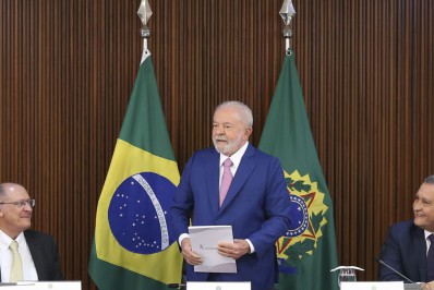 É possível fazer Brasil voltar a crescer com muita responsabilidade, diz Lula