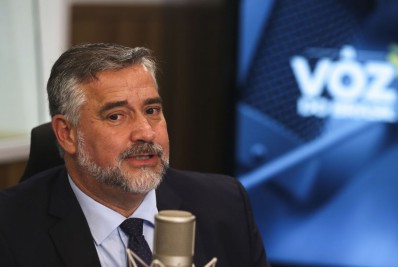 Secom vai recriar conselhos de participação social, diz ministro