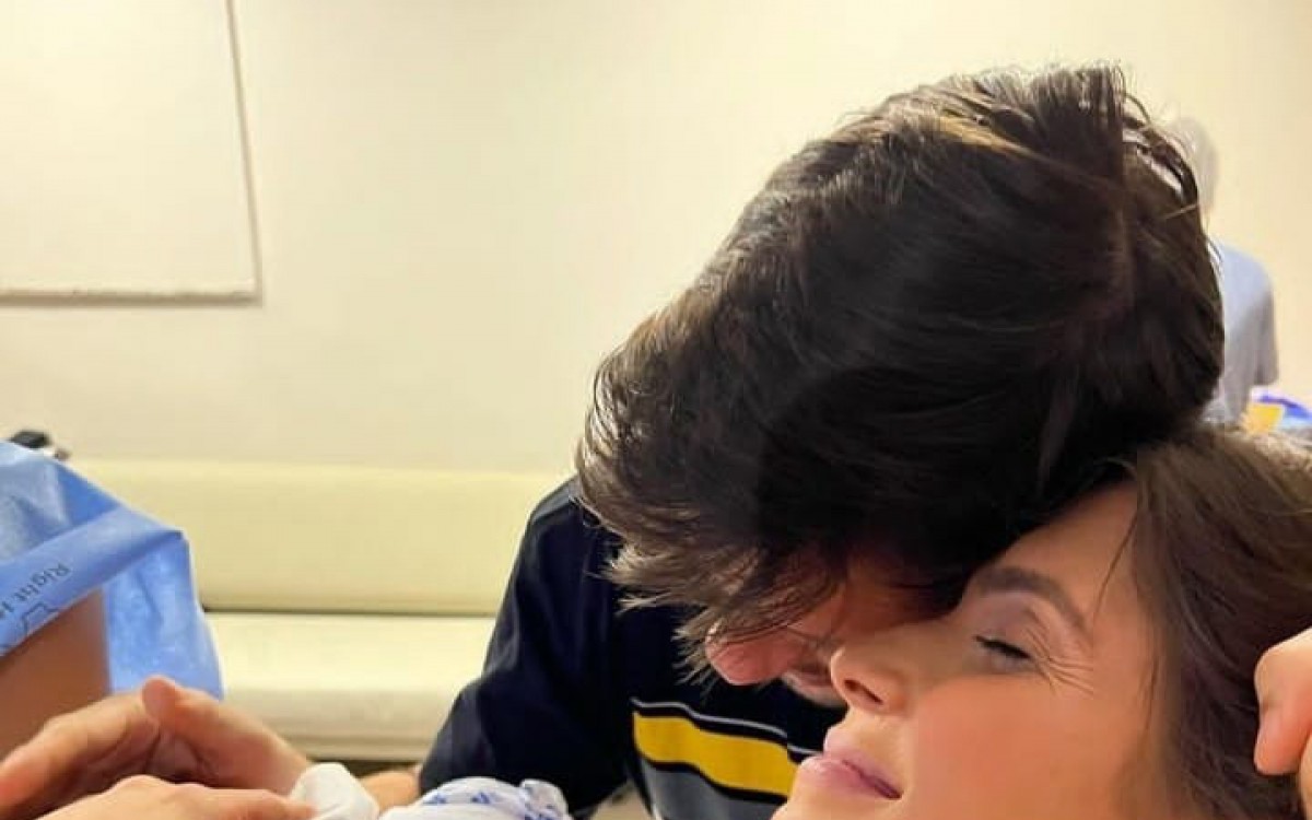 Bia Feres deu &agrave; luz sua segunda filha 