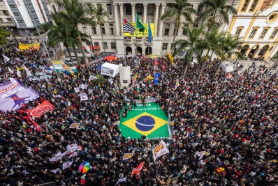 Movimentos sociais e entidades convocam atos pró-democracia em reação a golpistas