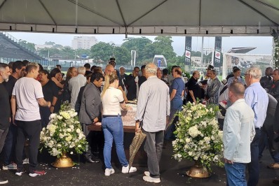 Presidente da CBF exalta Dinamite e revela nome do filho inspirado no ex-jogador