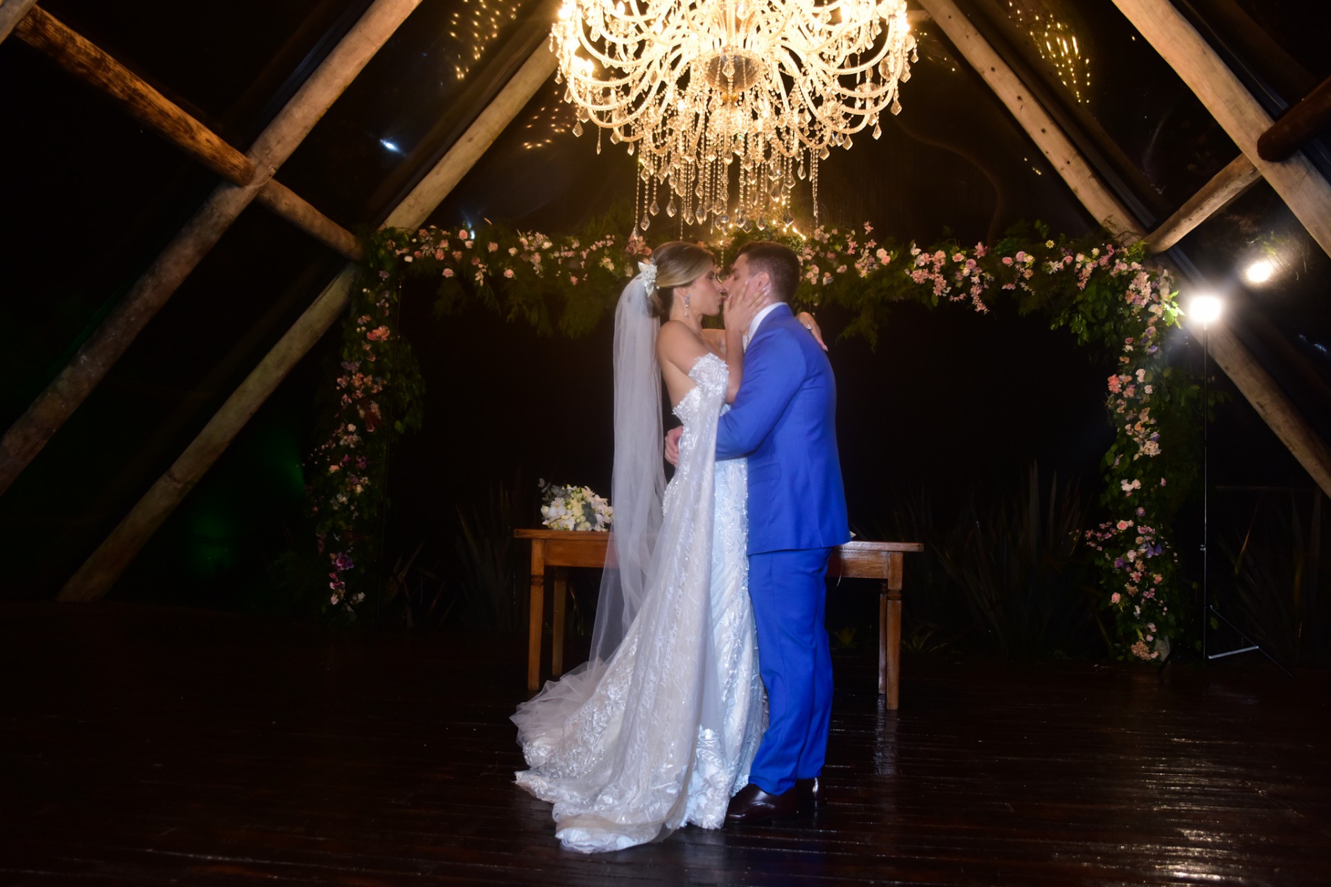 Ex-BBB Cacau Colucci se casa com Bruno Lima - Leo Franco / AgNews