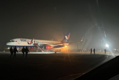 Avião russo faz pouso de emergência na Índia após aviso de bomba