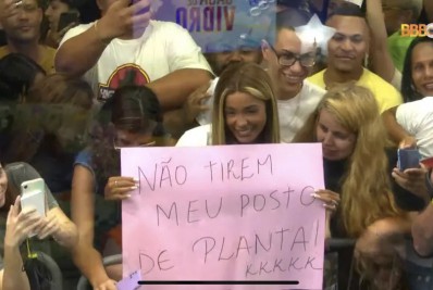 Brunna Gonçalves visita 'Casa de Vidro' e faz apelo: 'Não tirem meu posto de planta!'