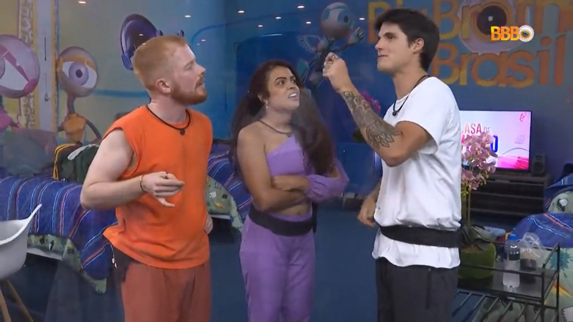 Gabriel revelou ser amigo de rapaz em quem Anitta fez xixi para aliviar dor de picada de inseto - Reprodução/Globoplay