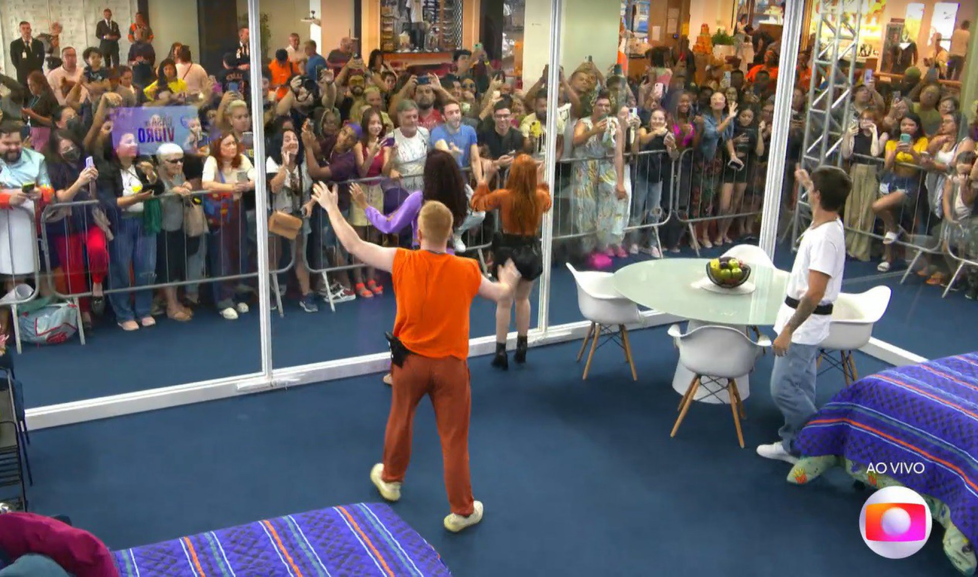 Participantes da 'Casa de Vidro' já estão confinados em shopping do Rio - Reprodução de vídeo / TV Globo