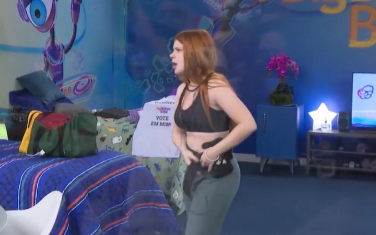 Giovanna perde a linha na 'Casa de Vidro'