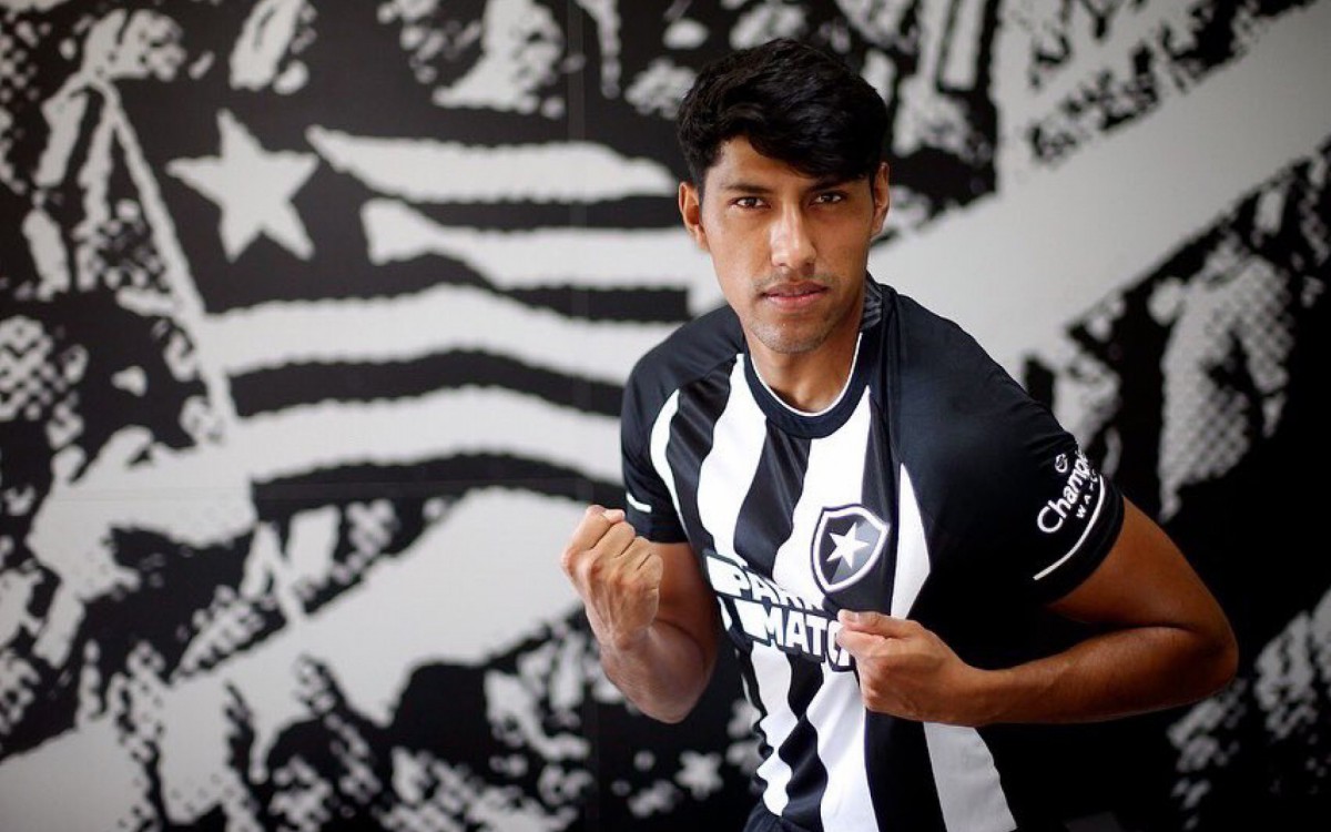 Luis Segovia apresentado no Botaofogo