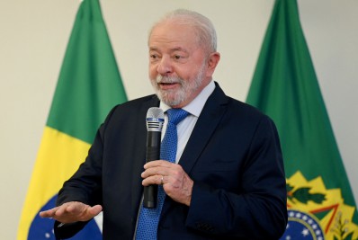 Lula sanciona lei que equipara crime de injúria racial ao racismo