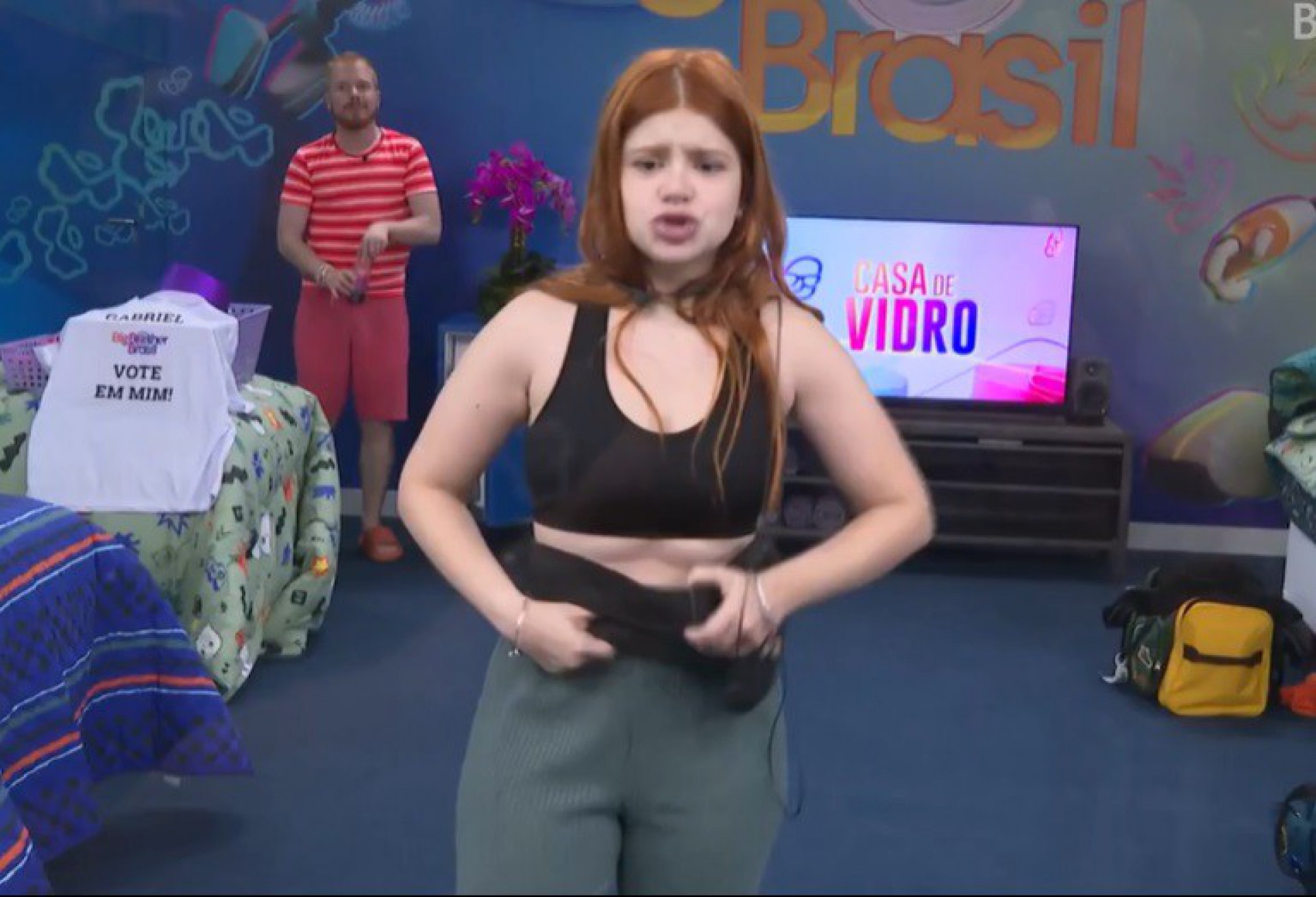 Giovanna perde a linha na 'Casa de Vidro' - Reprodução de vídeo