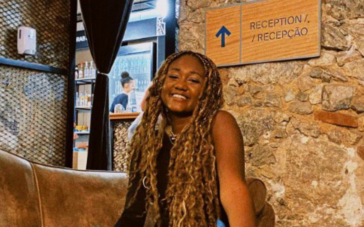 Sarah Aline, de 25 anos, integra o grupo da Pipoca e &eacute; psic&oacute;loga e analista de Diversidade