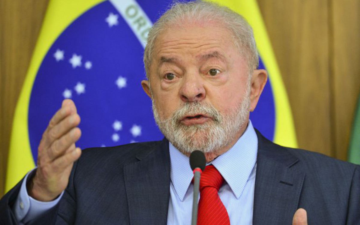 O presidente Luiz In&aacute;cio Lula da Silva durante caf&eacute; da manh&atilde; com jornalistas setoristas, no Pal&aacute;cio do Planalto.