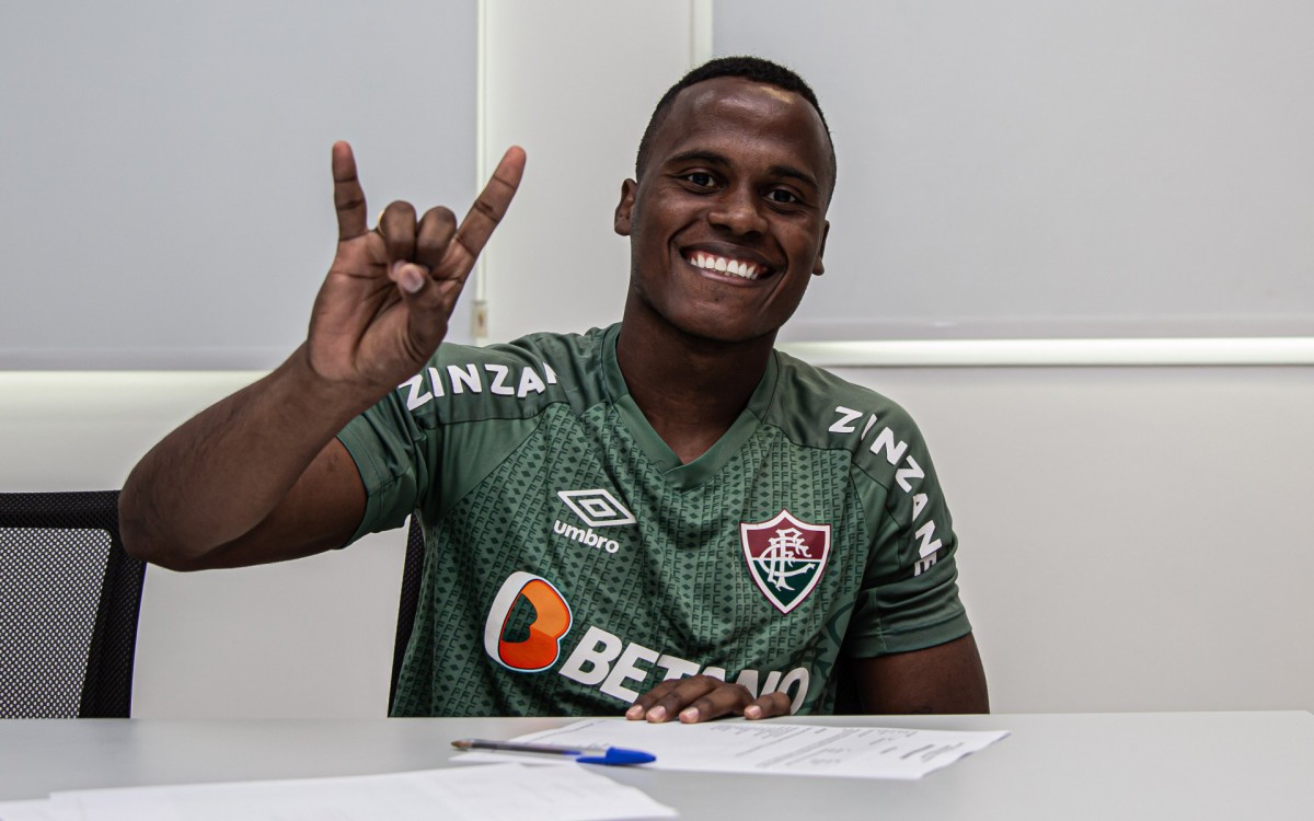 Fluminense renovou o contrato de Jhon Arias at&eacute; o fim de 2026
