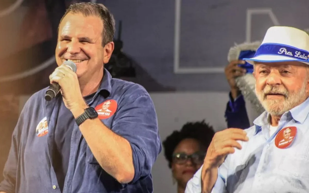 Namoro de Eduardo Paes com PT caminha para casamento na prefeitura