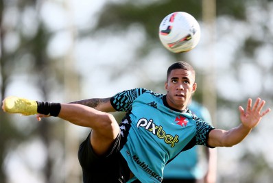 Vasco confirma renovações de Figueiredo e Erick Marcus