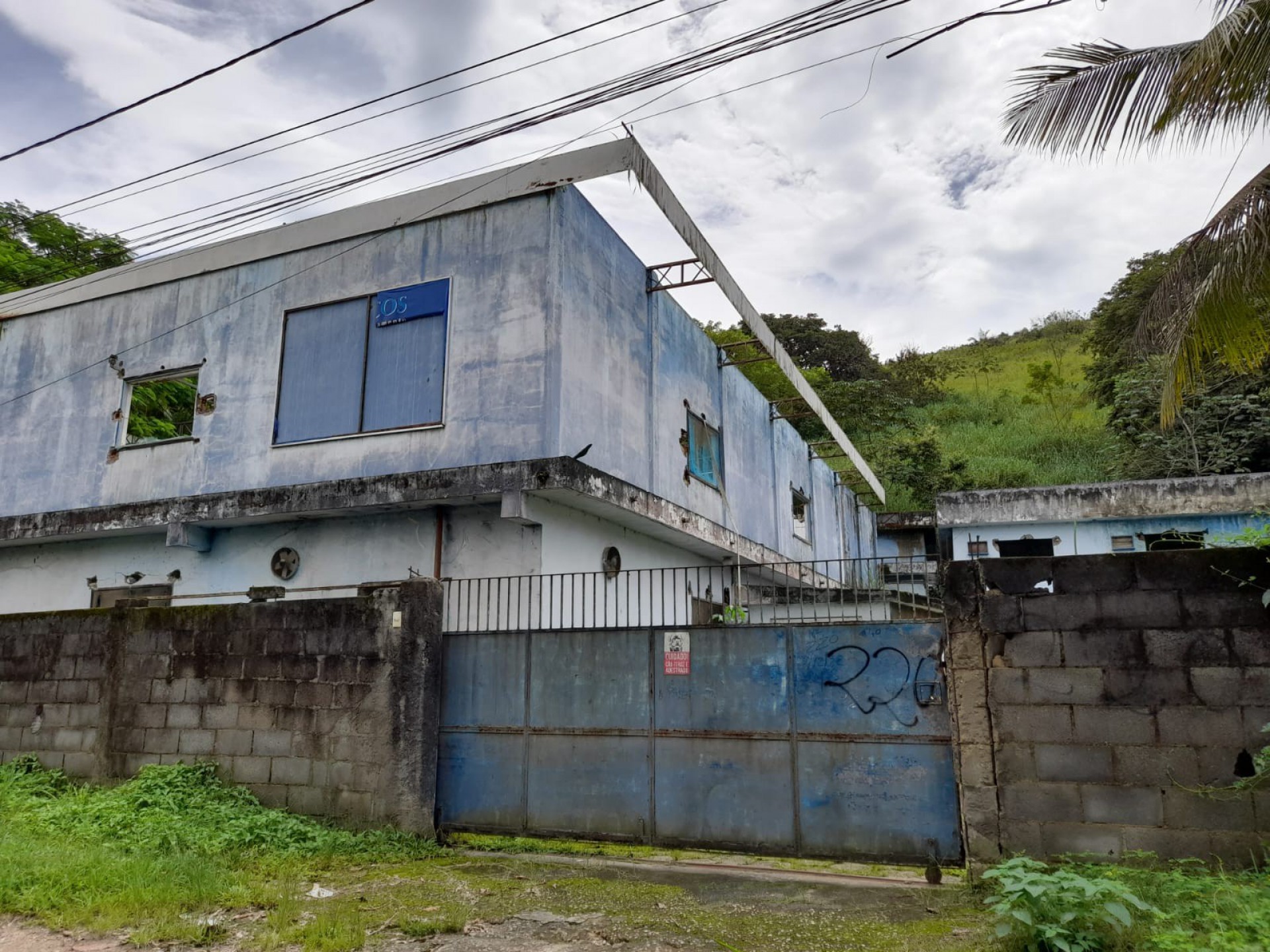 Pomada capilar vem sendo investigada por causar queimaduras e cegueira temporária após o uso - Divulgação