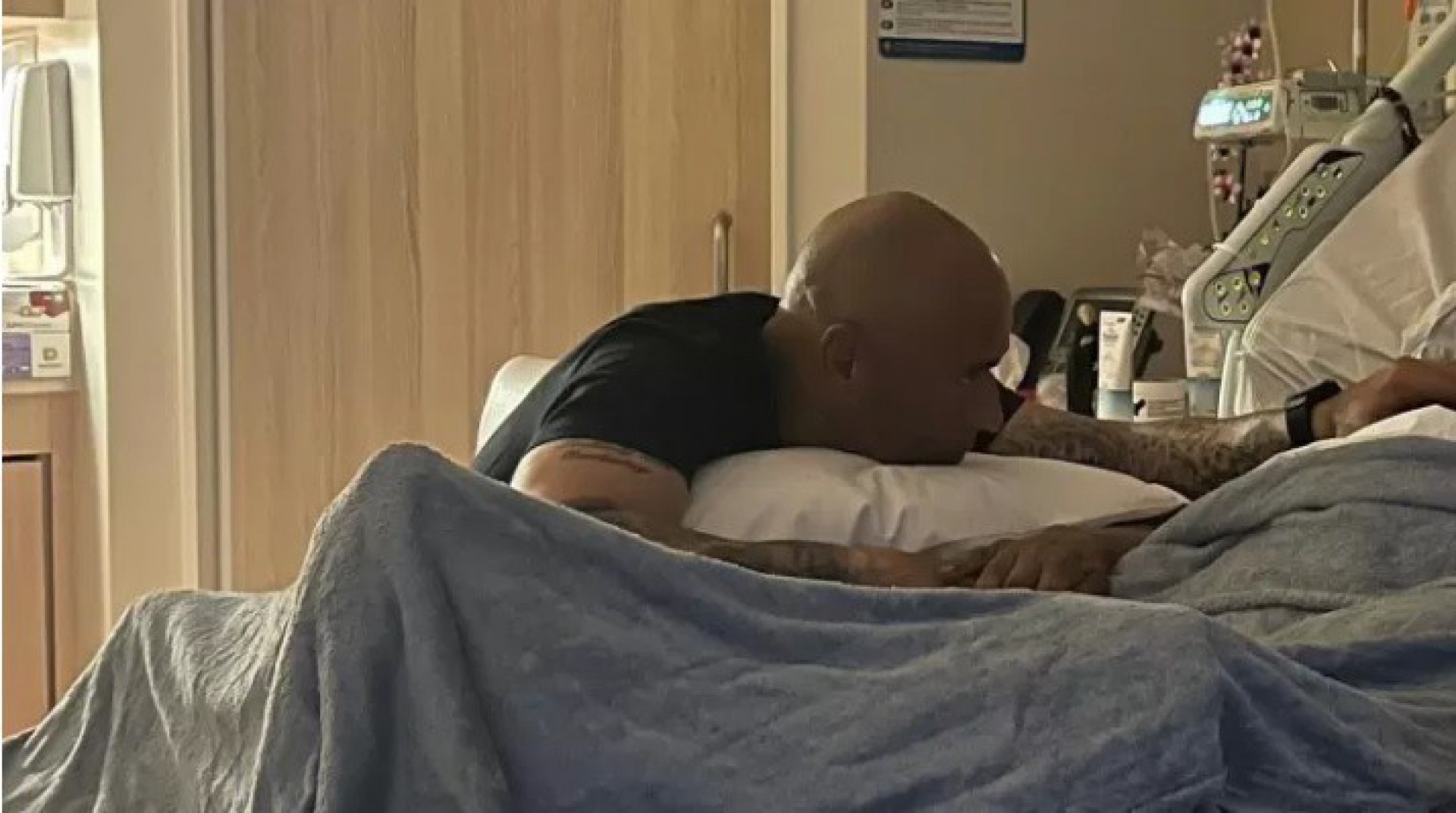 Pelé com o filho Edinho - Reprodução