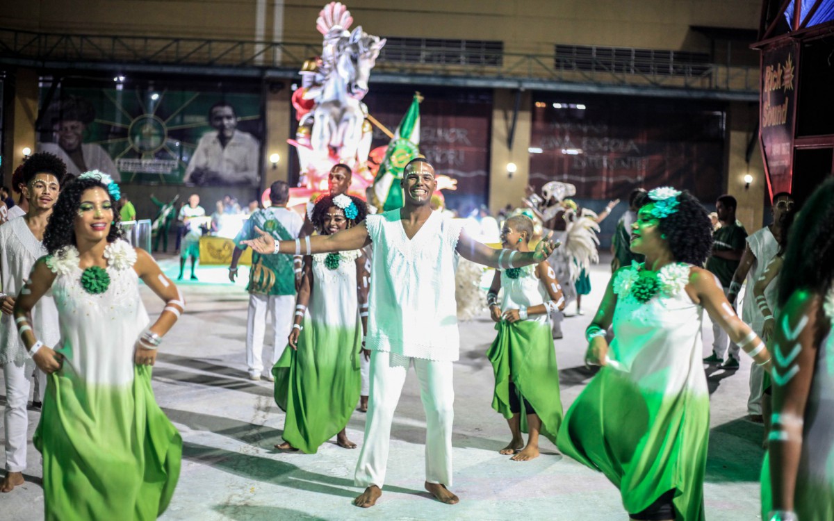 Império Serrano traz enredo homenageando Arlindo Cruz - Vinicius Lima / Império Serrano