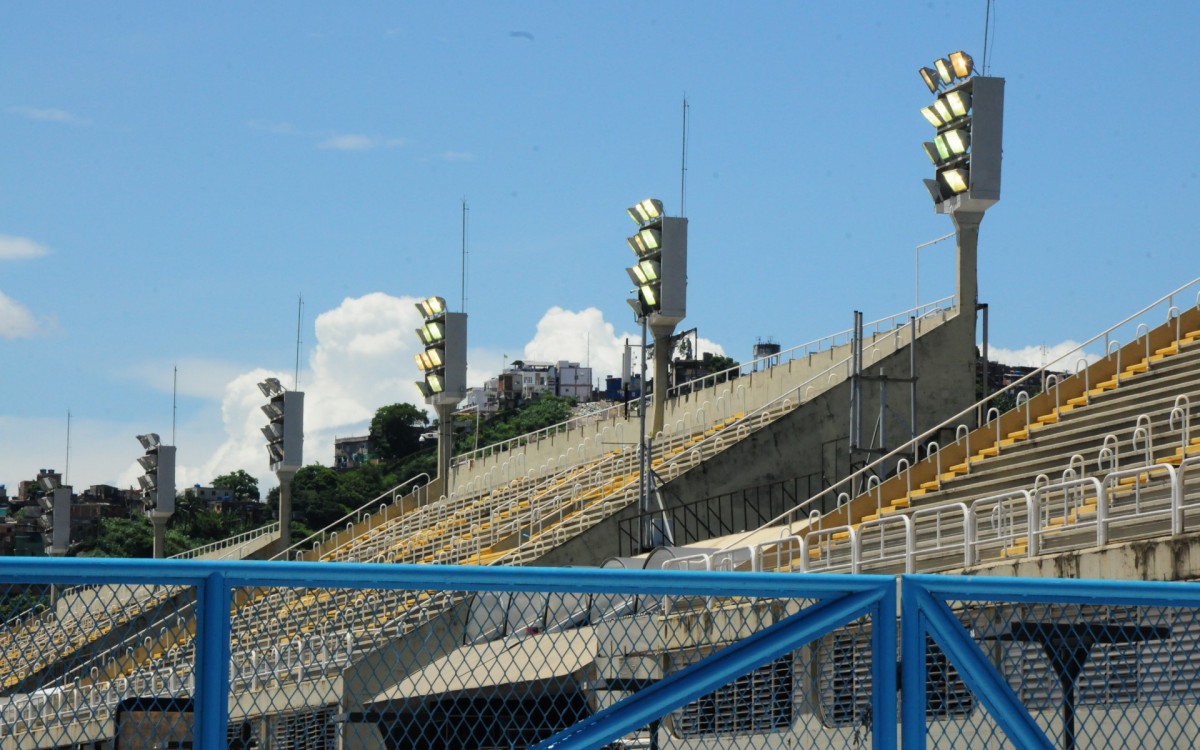 Avenida Marques de Sapuca&iacute; receber&aacute;, nos dias 17 e 18 de fevereiro, os desfiles da S&eacute;rie Ouro do Carnaval 2023