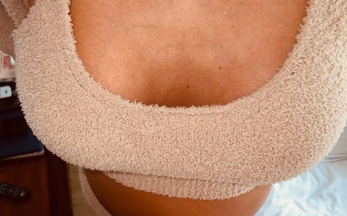 Thaila Ayala e Fiorella Mattheis exibem barrig&atilde;o de gravidez