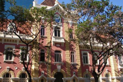 Polícia prende quadrilha que aplicava golpe do INSS em idosos