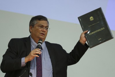 Dino rebate insinuação de Eduardo Bolsonaro: 'Não tenho medo de milicianos'