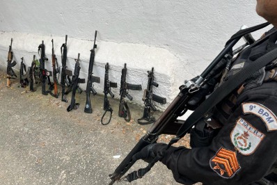 Relatório da PM indica que 40% dos fuzis apreendidos no Rio vieram de fabricante dos EUA