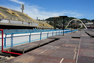Bombeiros farão contagem do número de convidados em camarotes na Sapucaí