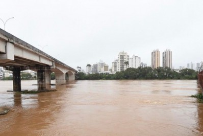 Após transbordo, rios do Noroeste e Norte do estado começam a diminuir o nível de água