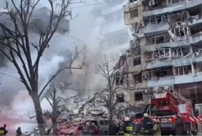 Rússia atinge prédio residencial em Dnipro, cidade ao centro-leste da Ucrânia