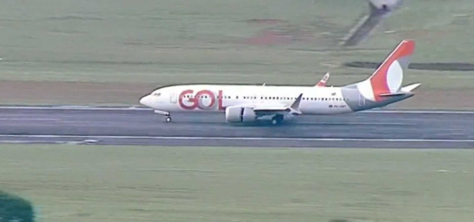 Avião de Torres pousa em Brasília - Reprodução/GloboNews
