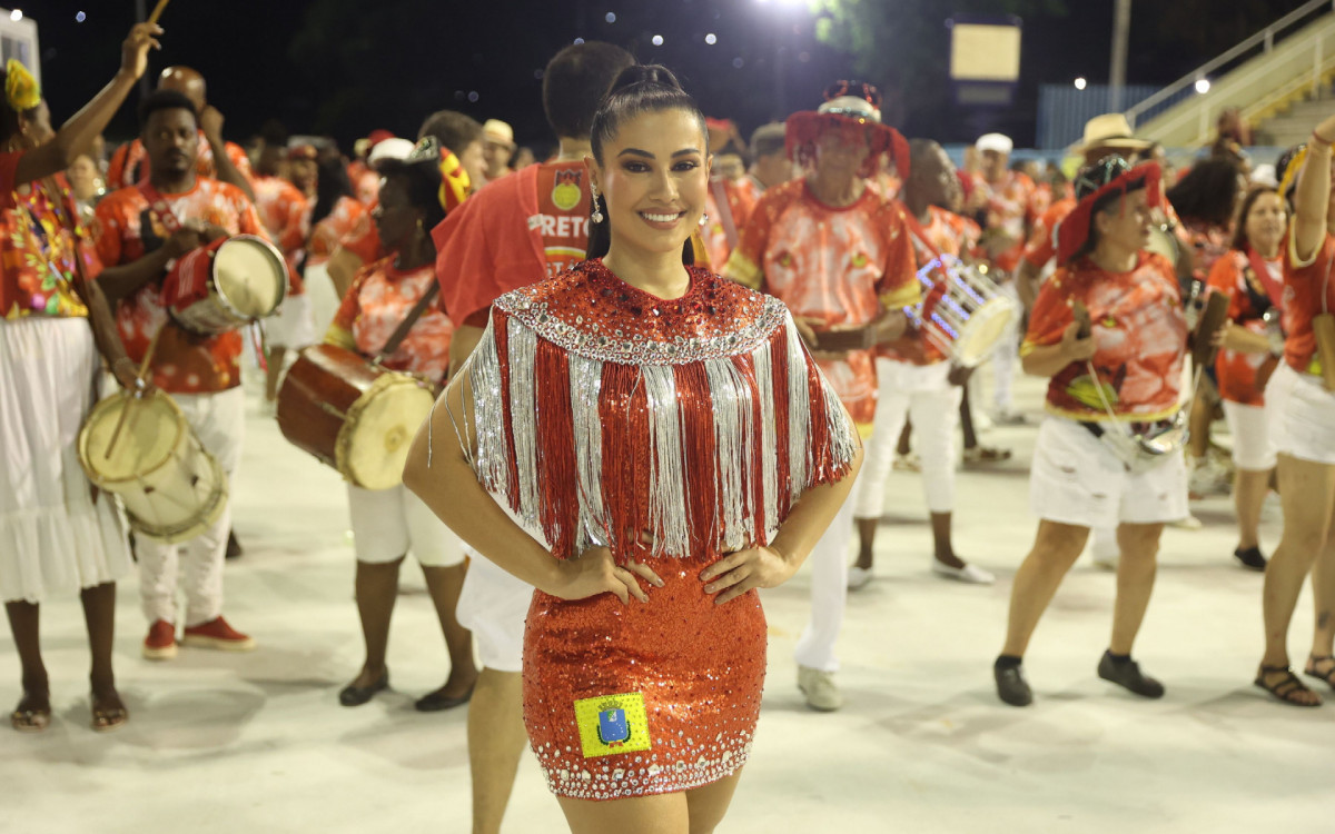 Thaynara OG &eacute; embaixadora da Est&aacute;cio de S&aacute;